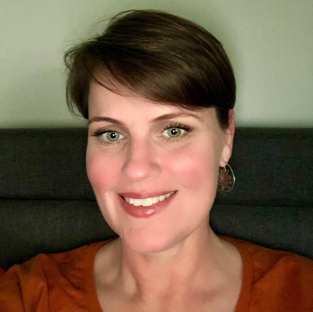 Meet your Posher, Suzanne